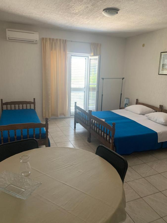 Apartmani Dzapo Srima Exterior photo