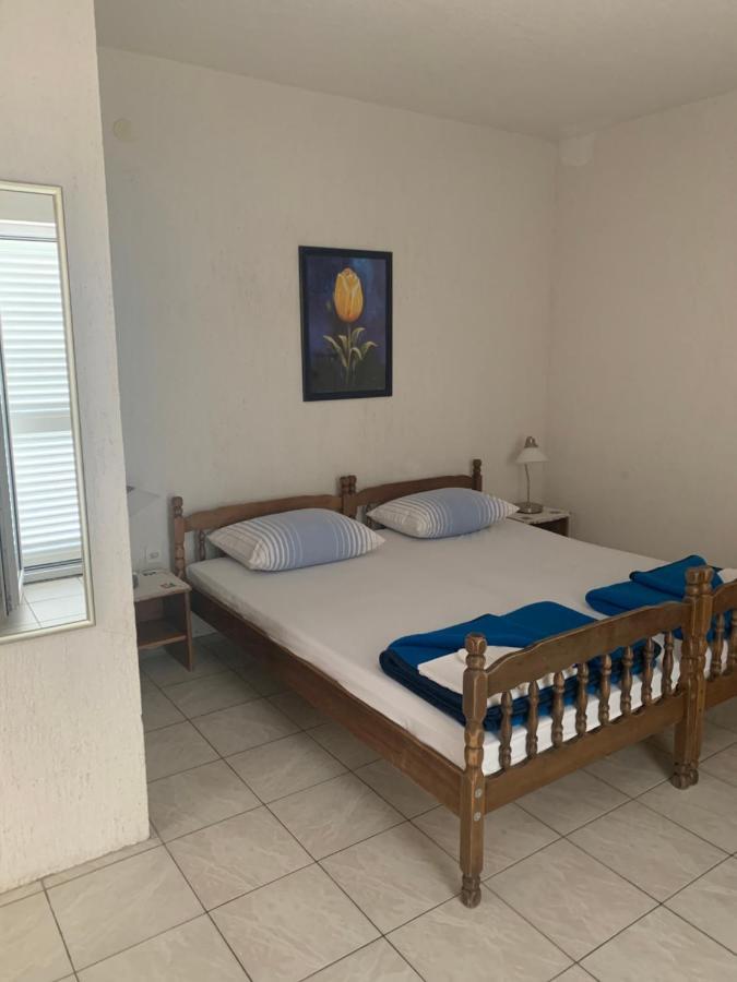 Apartmani Dzapo Srima Exterior photo