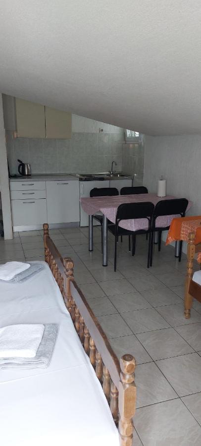 Apartmani Dzapo Srima Exterior photo